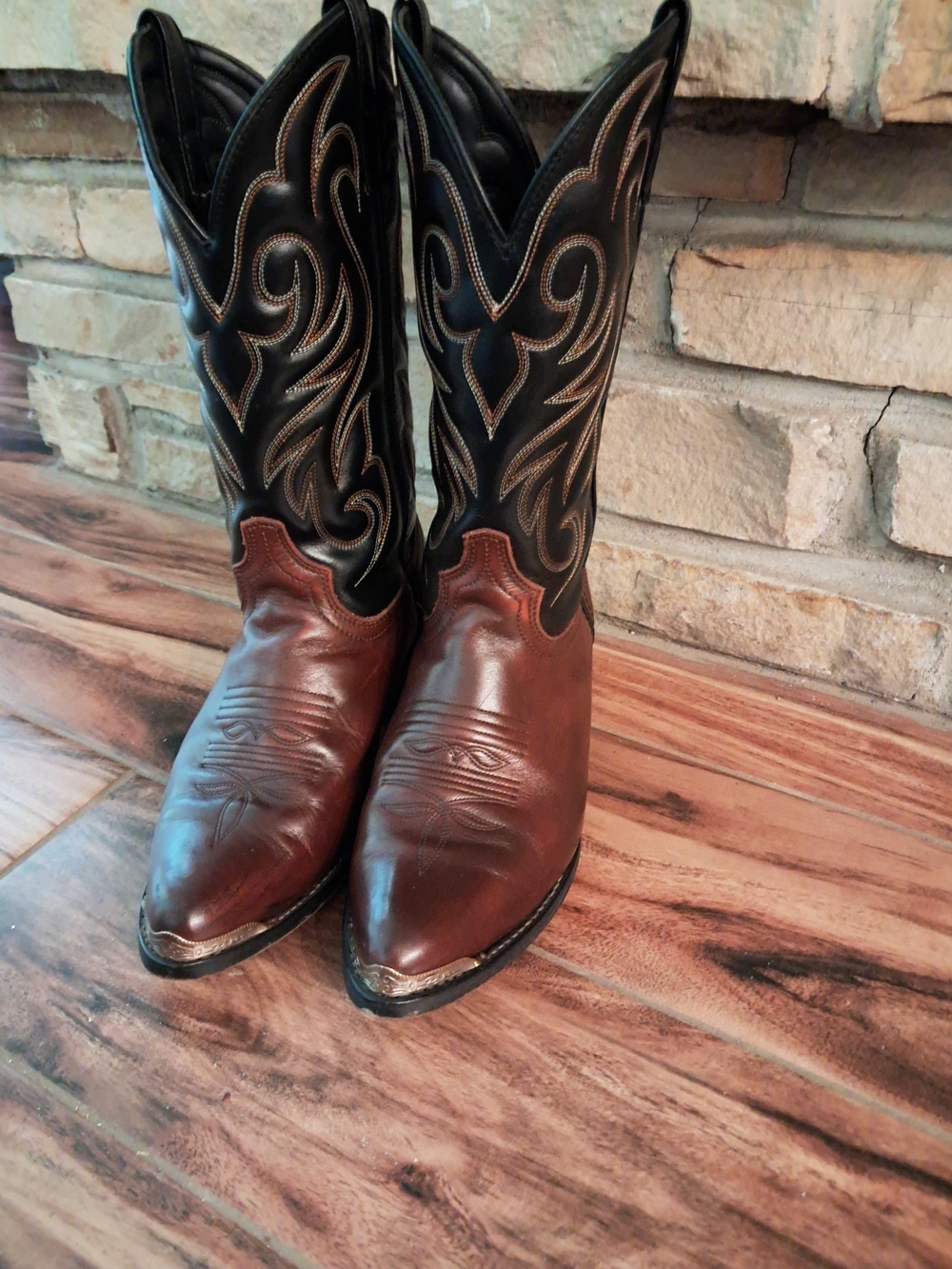 Laredo Nashville Brown/Black Cowboy Western Boots 7 1/2 Cowgirl Two Step LikeNew